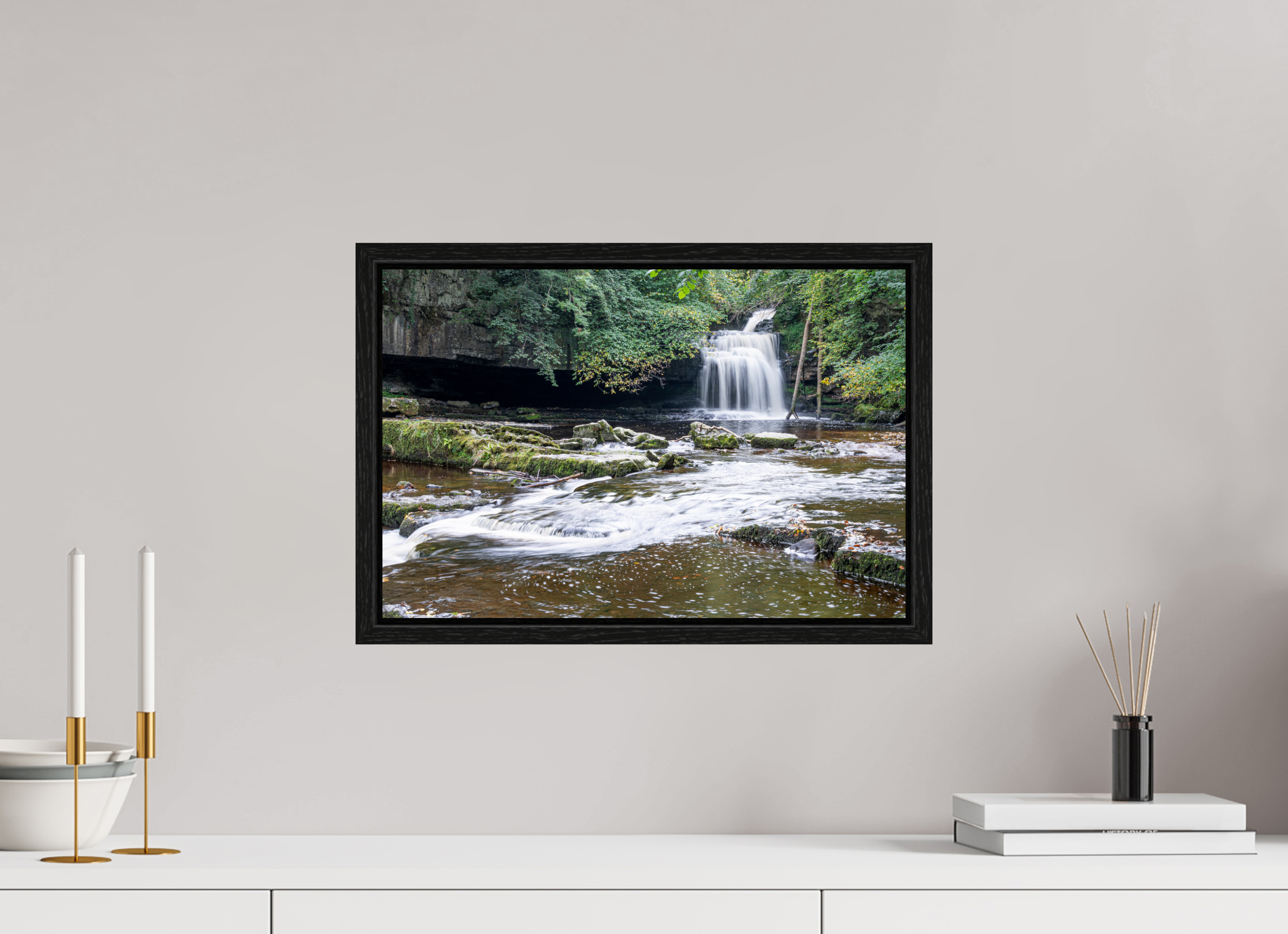 45 x 30 cm, Floater Frame Cauldron Falls